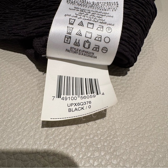 BCBGeneration Black Mesh Cutout Long Sleeve Dress Textured Size 0 - Picture 8 of 9